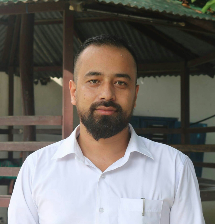 डा. कुलदीप खत्री (सापकोटा)